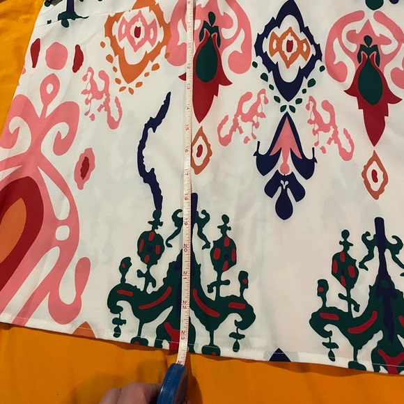 Shein scroll print, vneck blouse - Picture 5 of 5